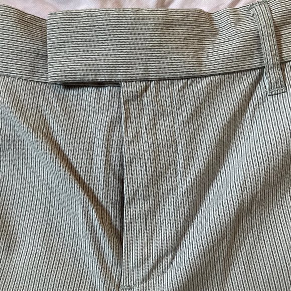 Gray Pinstriped Cropped Pants with Cuffs - Low waist - Brand is G1Boy - Large - Picture 7 of 10